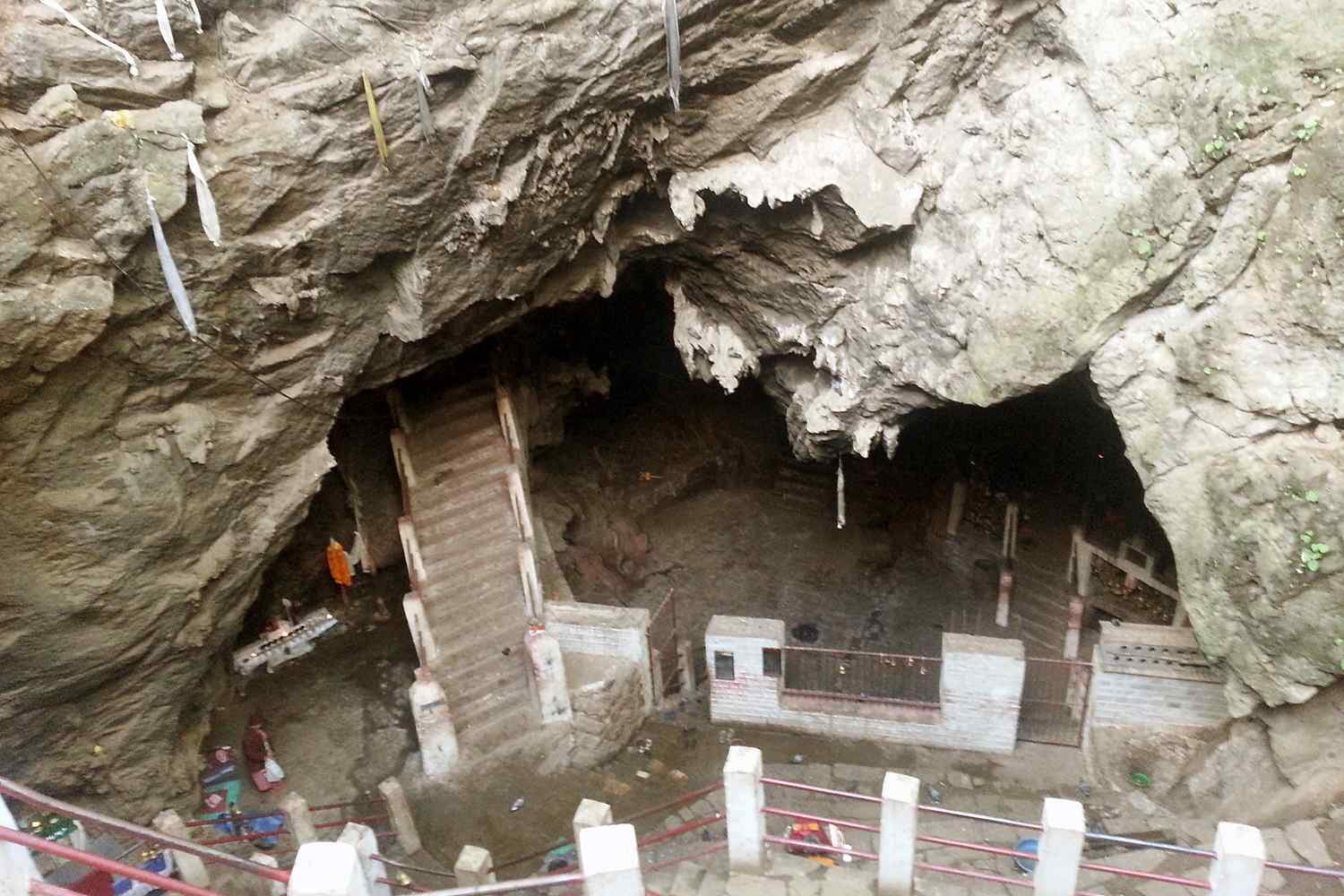 Pilgrimage Tour to Halesi Maratika Cave - Asia Buddhist Tours